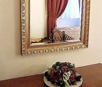 B&B Relais Il Campanile Floransa